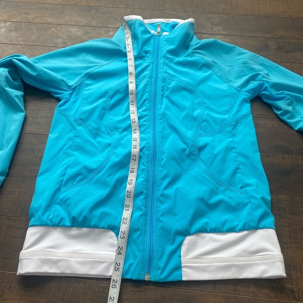 Lululemon Run Track Attack jacket - Picture 10 of 12